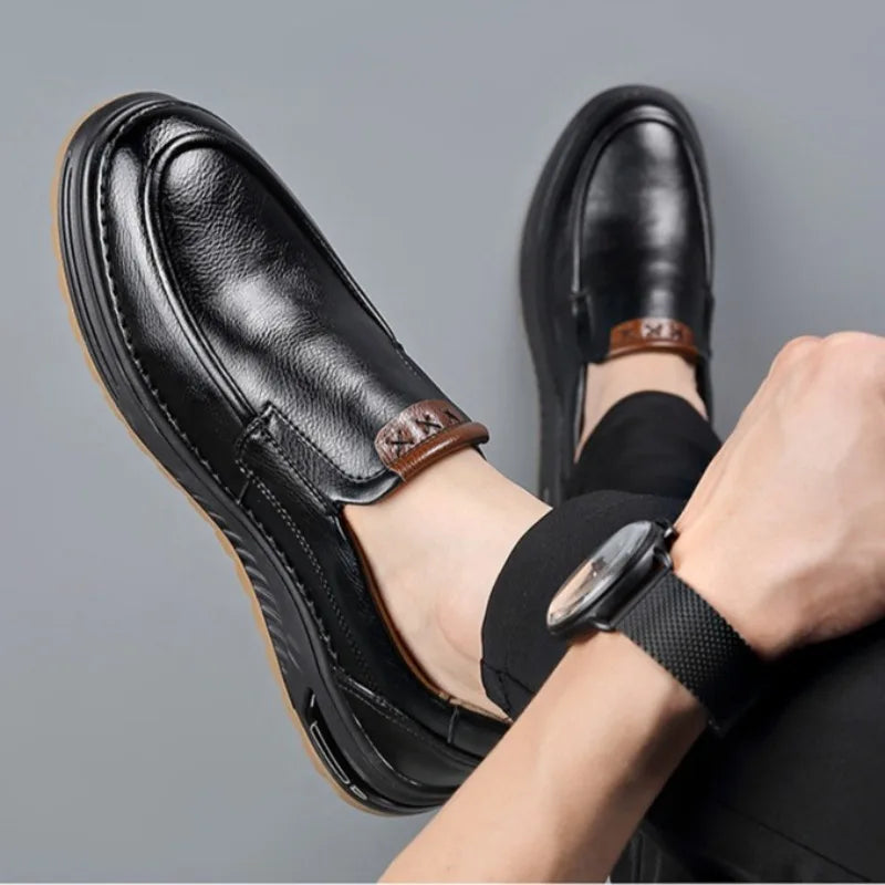 Zapatos elegantes de cuero para caminar