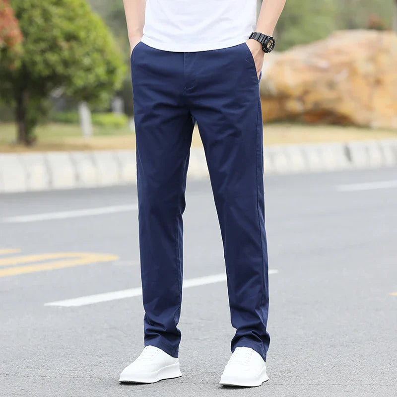 Chino transpirable para hombre