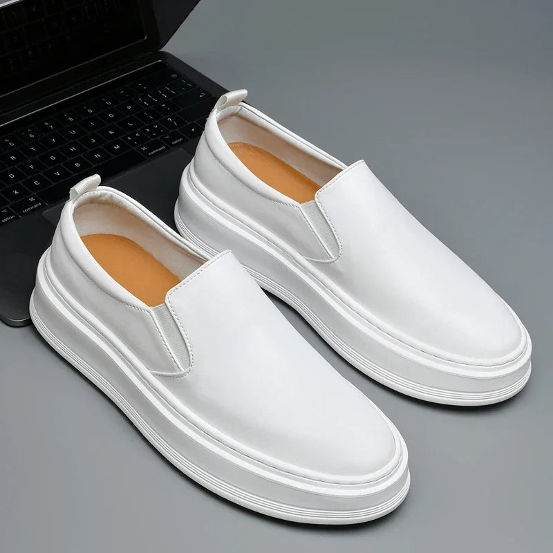 Zapatillas de piel