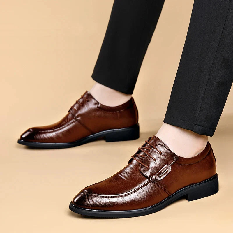 Zapatos de oficina elegantes y formales