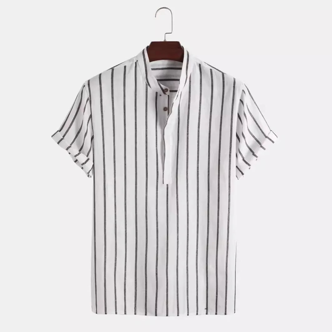 Elegante camisa de rayas de manga corta
