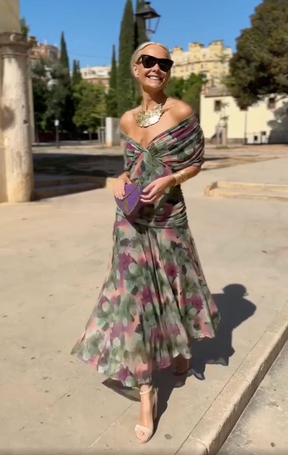 Vestido floral de caída etérea