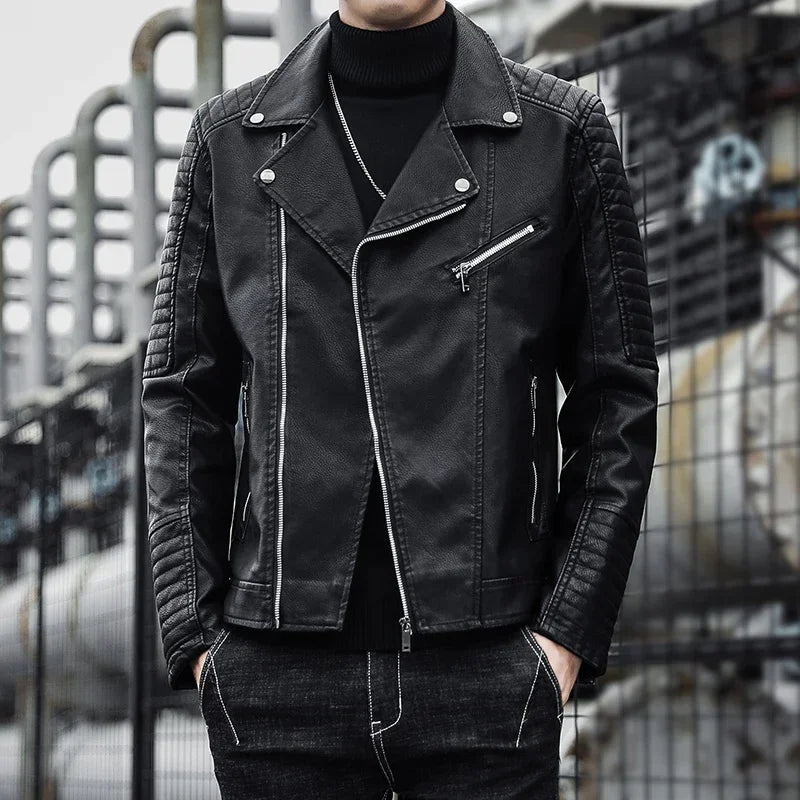 Elegante chaqueta de piel con cremallera