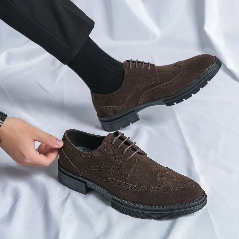 Zapatos de negocios de gamuza