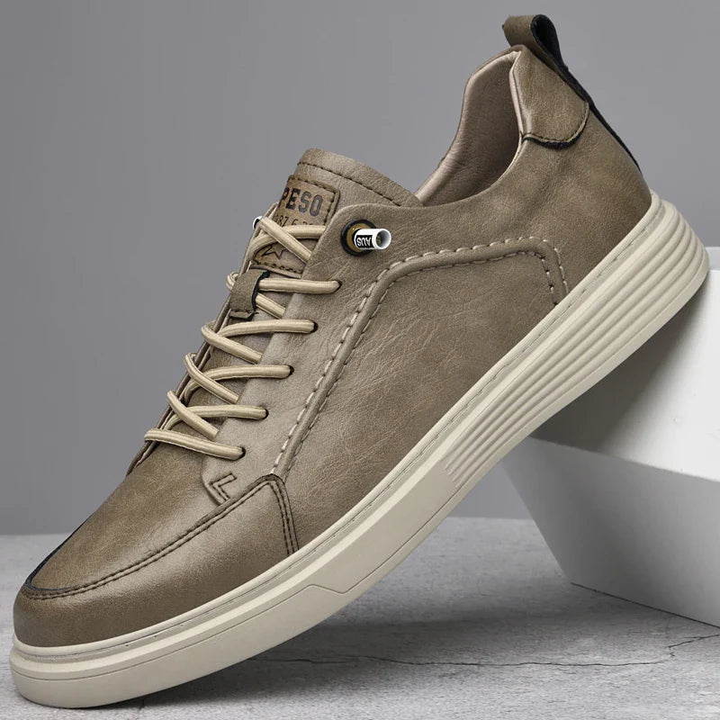 Zapatos elegantes de cuero de alta calidad