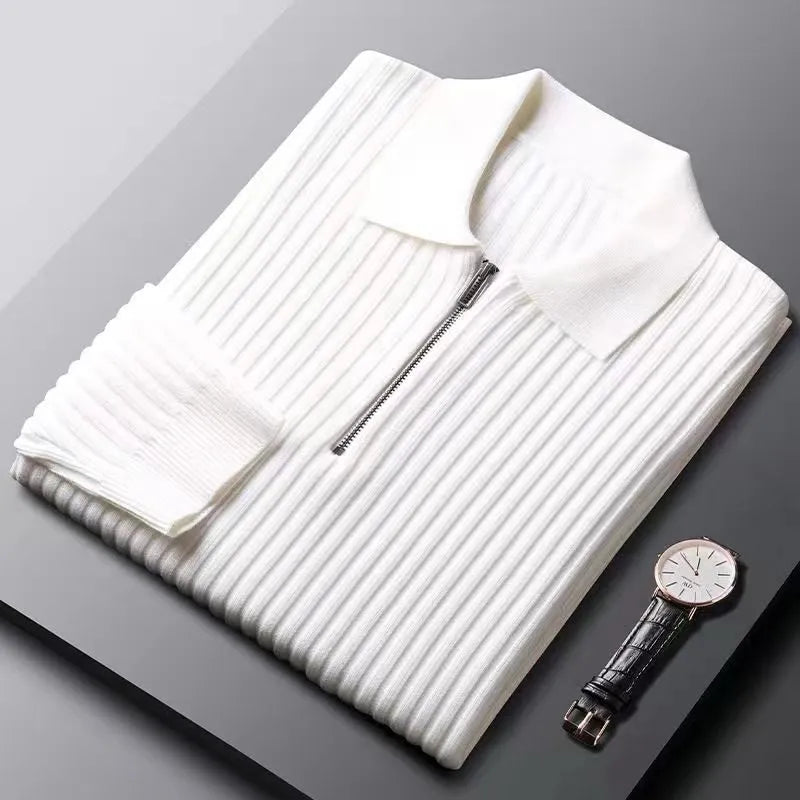 Elegante jersey con cremallera y estampado a rayas