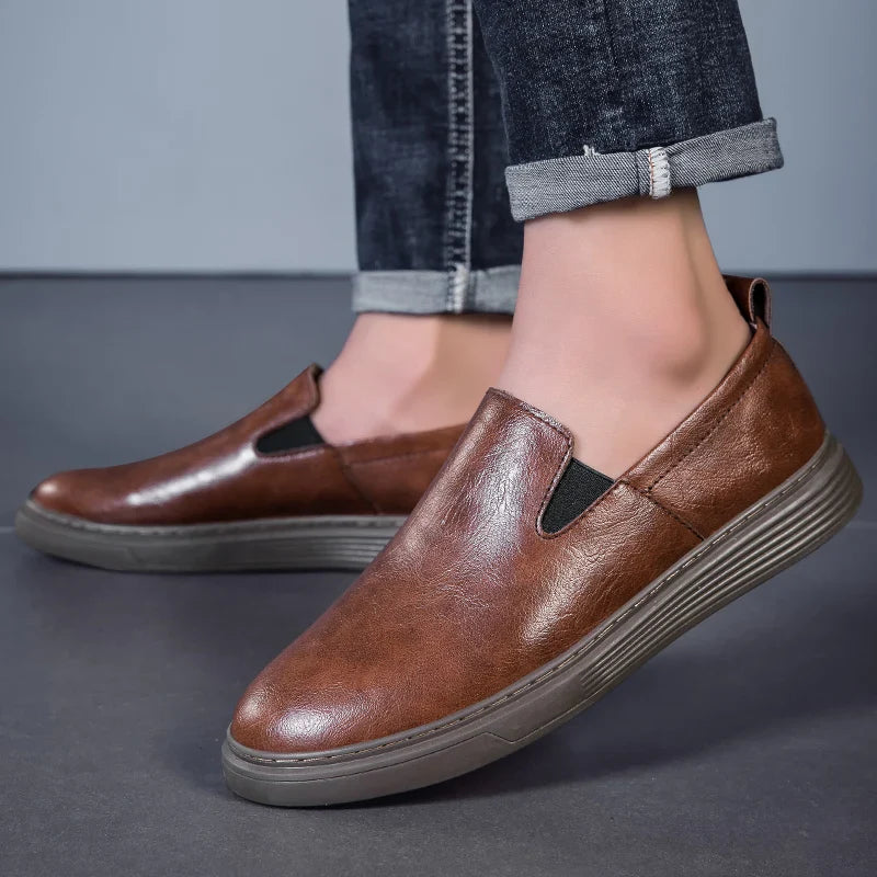 Zapatillas de piel