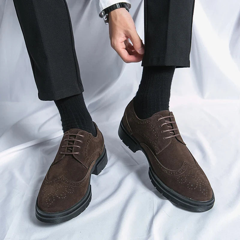 Zapatos de negocios de gamuza