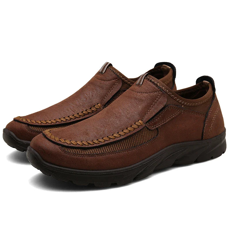 Elegantes zapatos de piel sin cordones