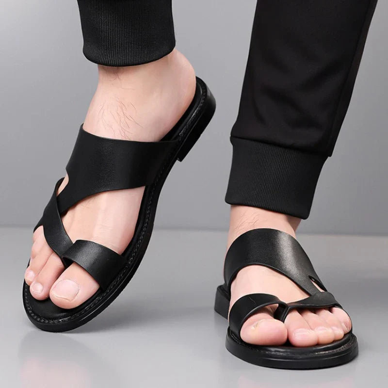 Zapatillas de cuero elegantes