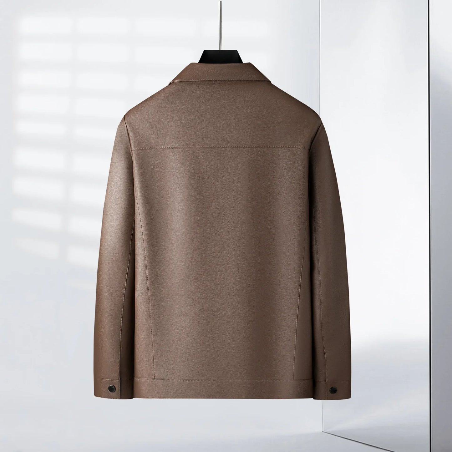 Elegante chaqueta de cuero