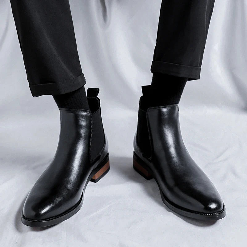 Botas Chelsea de estilo británico