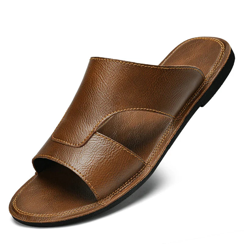 Sandalias de playa elegantes de piel