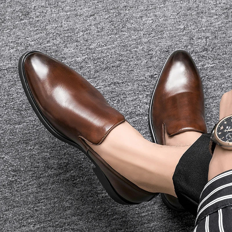 Zapatos de vestir elegantes de piel sin cordones