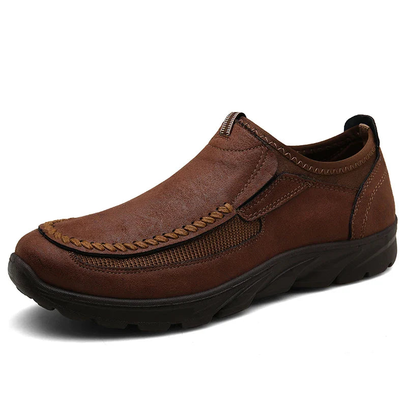 Elegantes zapatos de piel sin cordones