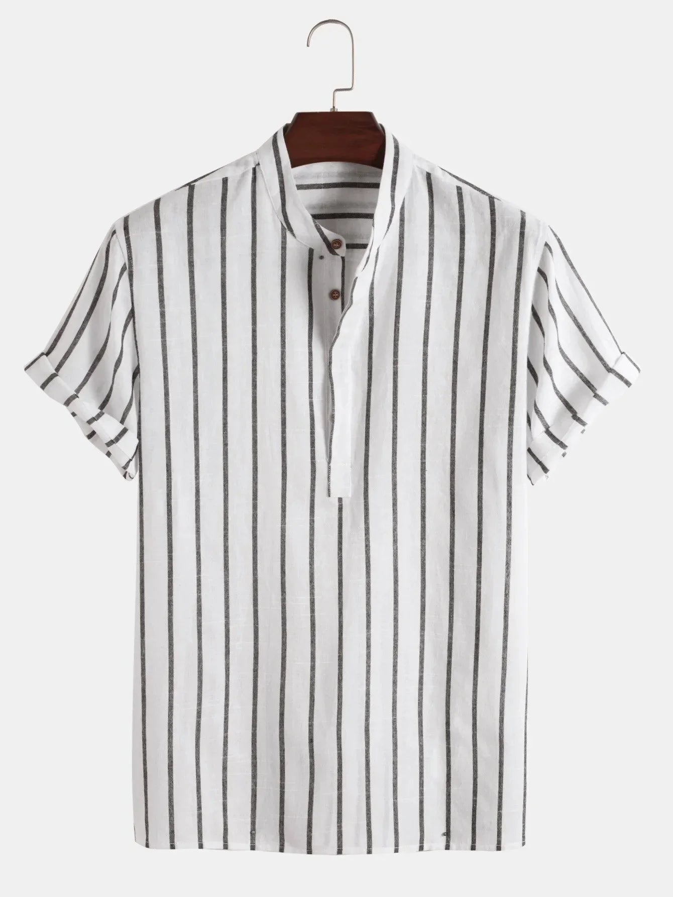 Elegante camisa de rayas de manga corta