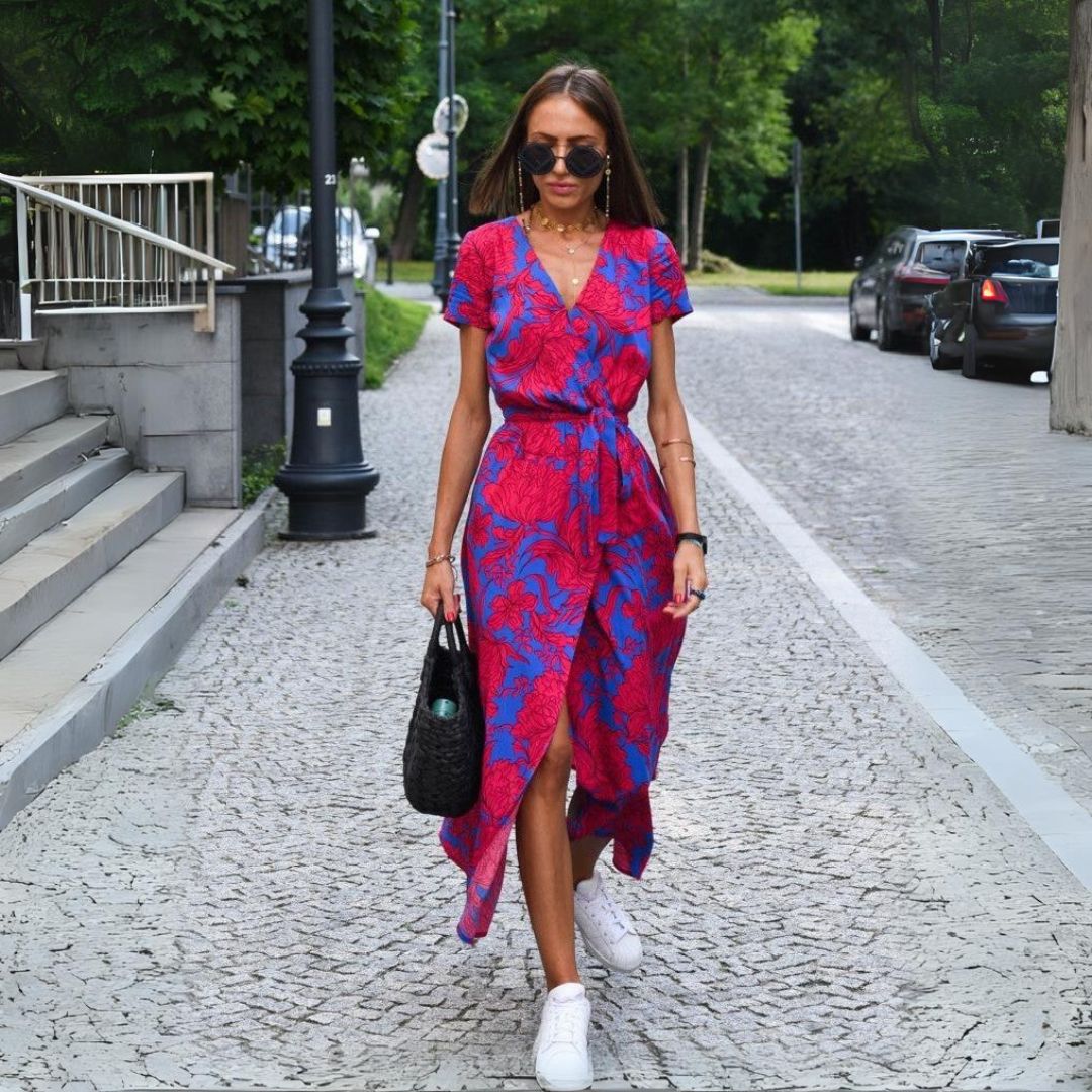 Vestido Floral Elegante con Escote V