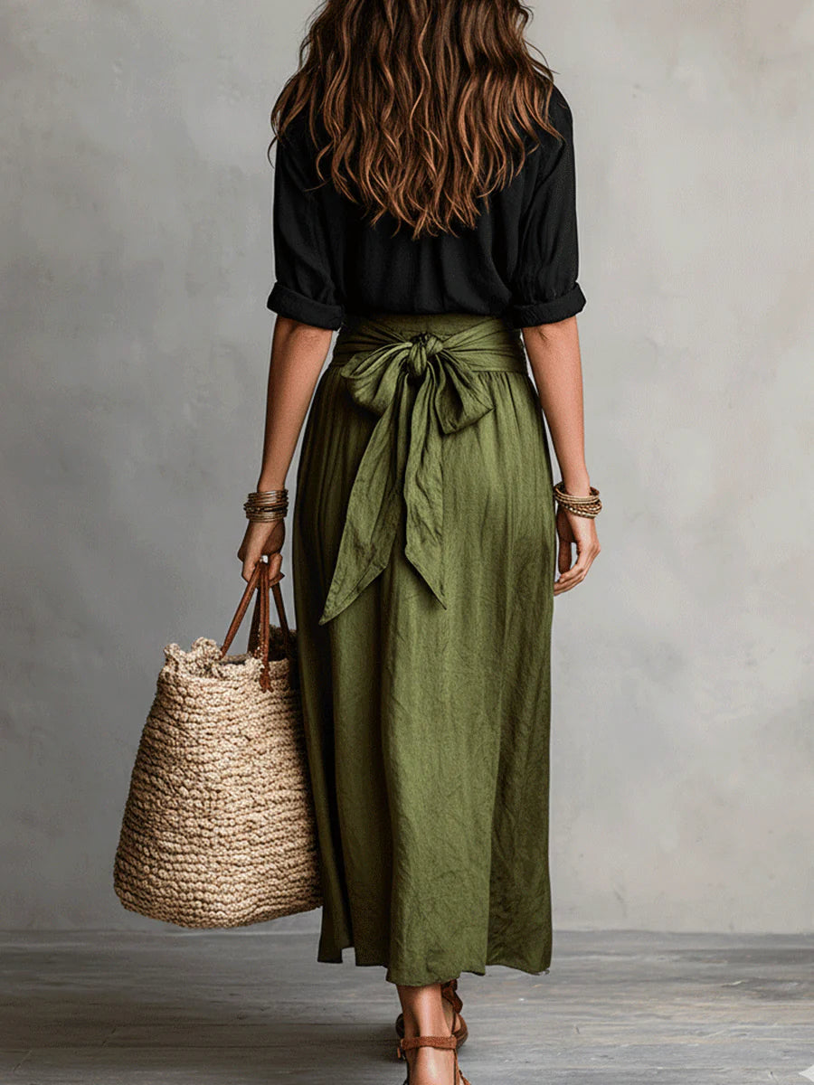 Rocío | Conjunto de Dos Piezas: Top Negro y Falda Midi Verde Oliva