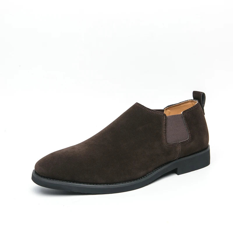Elegantes zapatos británicos de ante