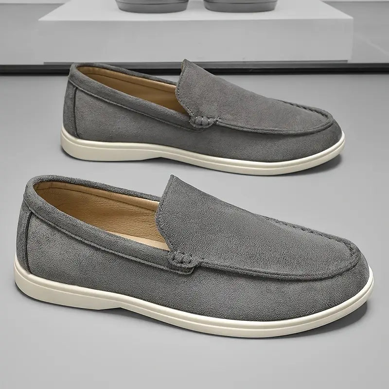 Elegantes mocasines de piel