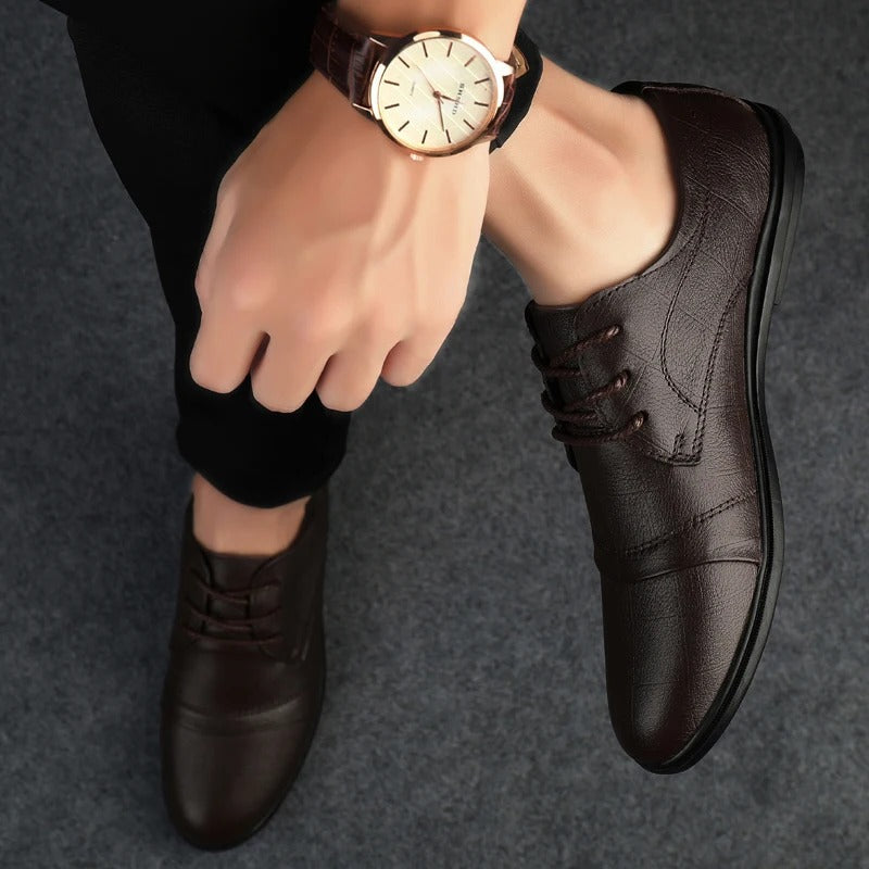 Elegantes zapatos de vestir de piel