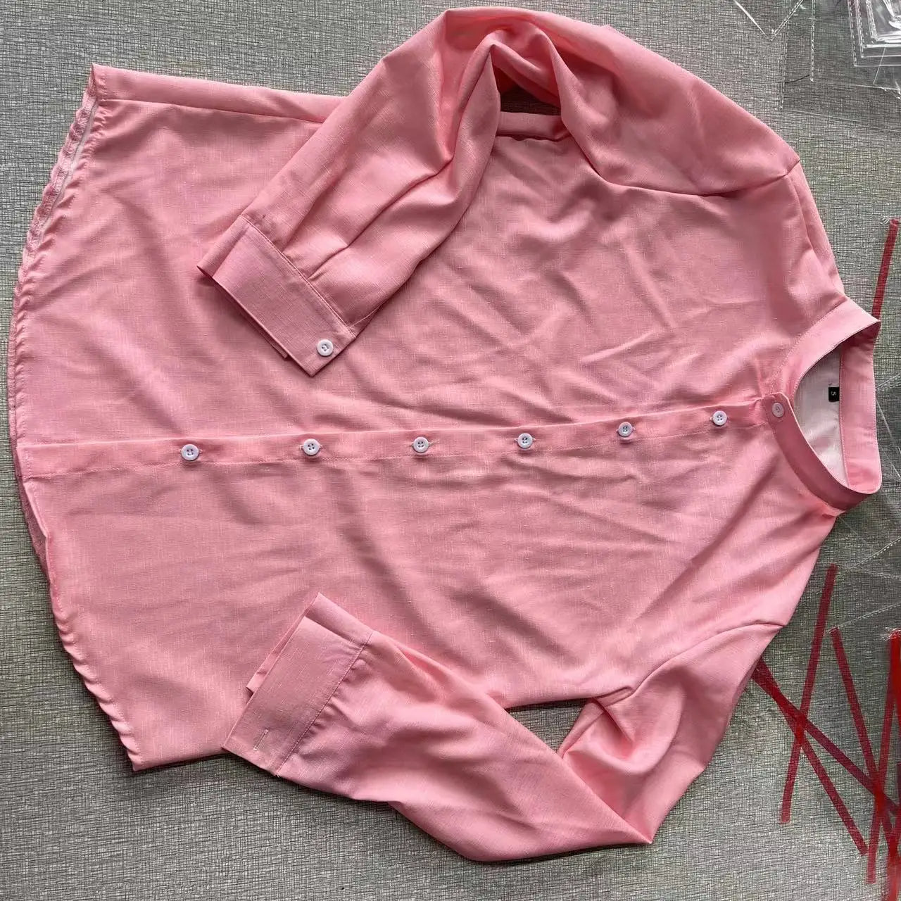 Elegante camisa de colores