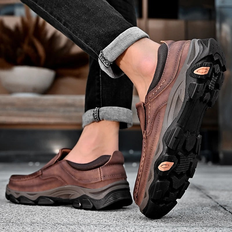 Elegantes zapatos de piel sin cordones