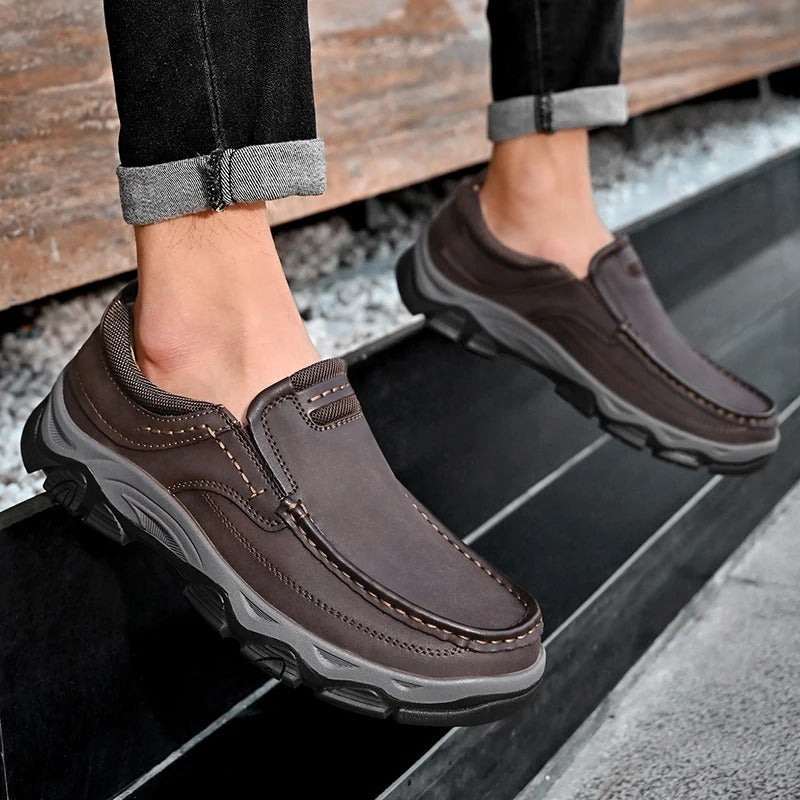 Elegantes zapatos de piel sin cordones