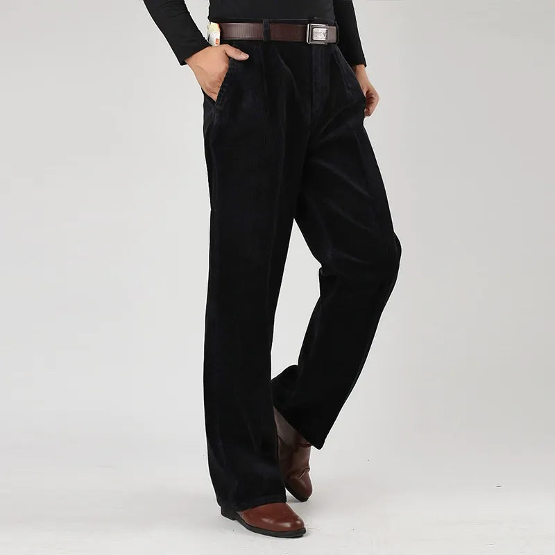 Elegantes pantalones de pana