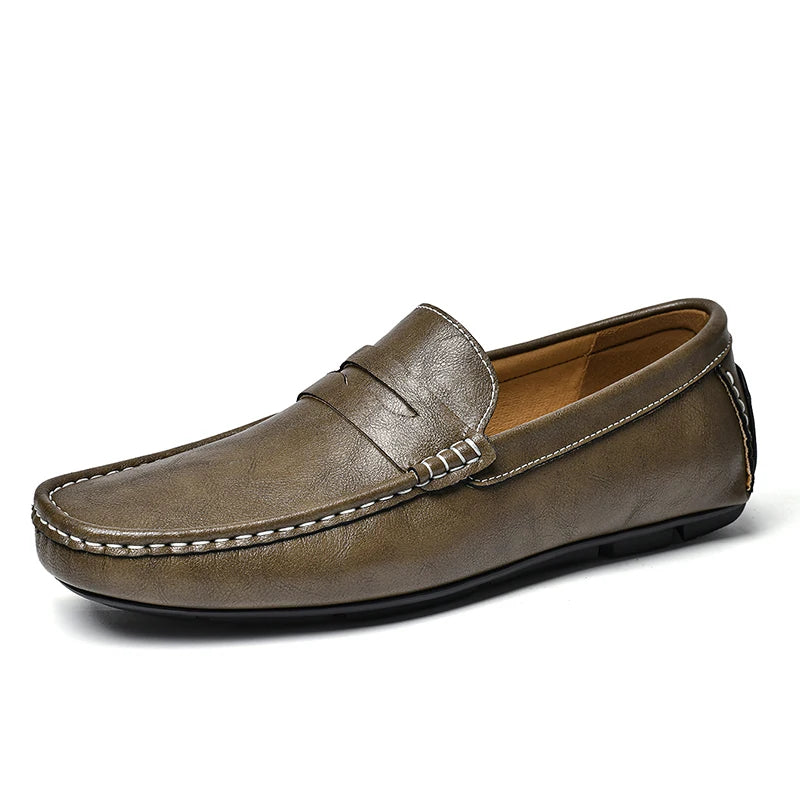 Mocasines náuticos elegantes de piel