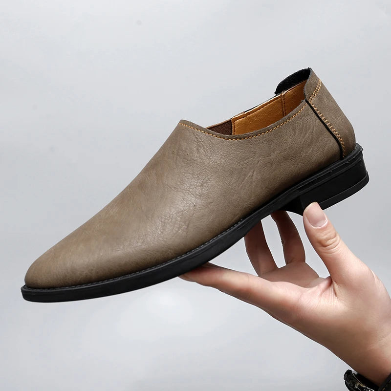 Zapatos de conducir elegantes y ligeros