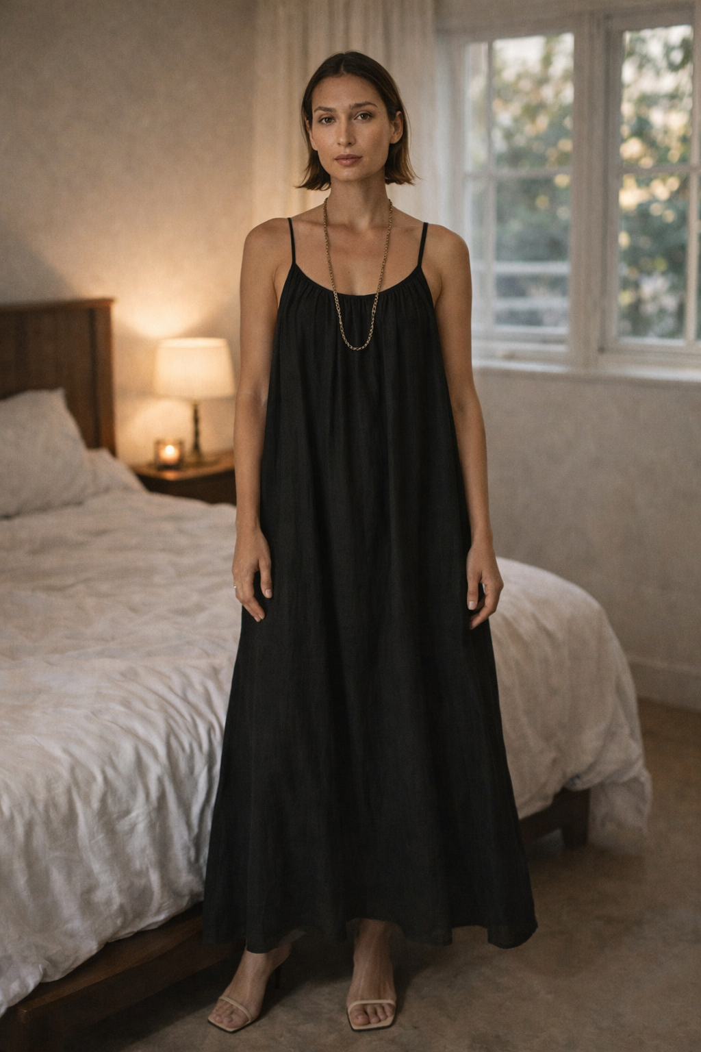 Vestido relajado de espalda abierta