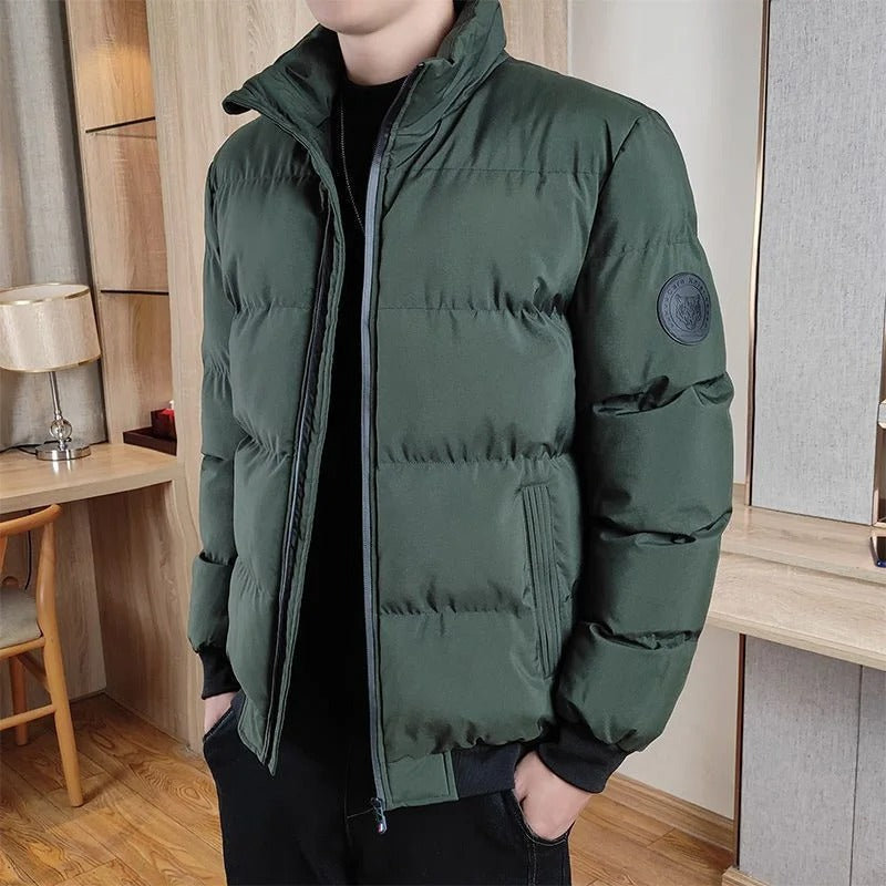 Elegante chaqueta cortaviento para hombre
