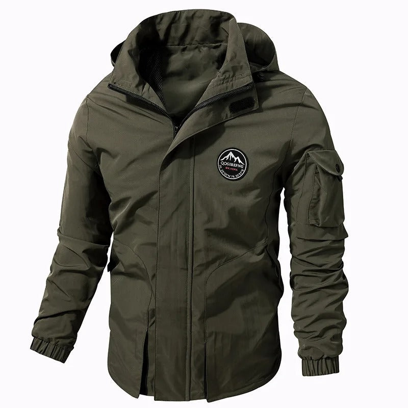 Elegante chaqueta militar de invierno