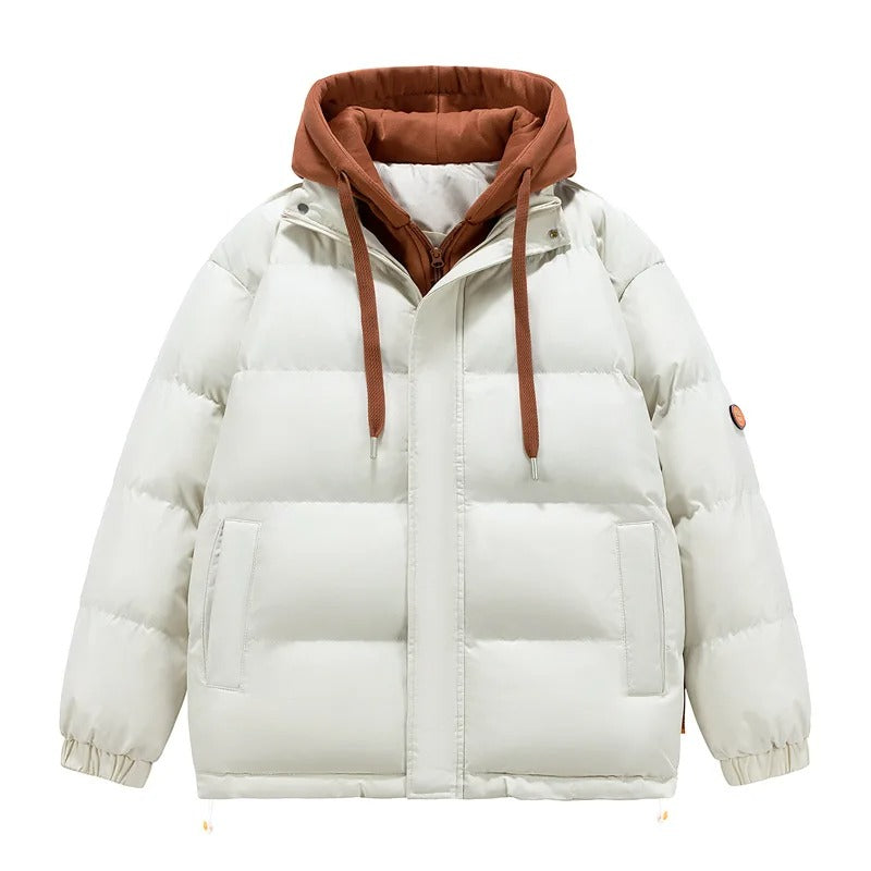 Elegante chaqueta con capucha