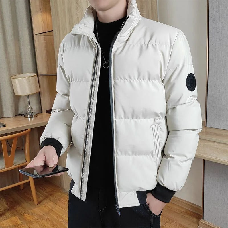 Elegante chaqueta cortaviento para hombre