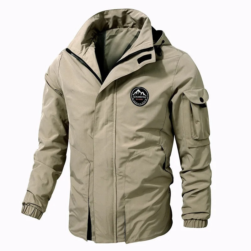 Elegante chaqueta militar de invierno
