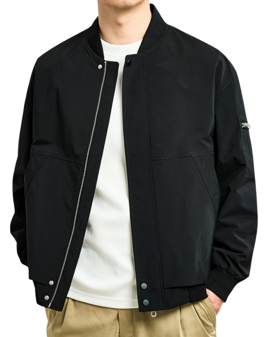 Elegante cazadora bomber