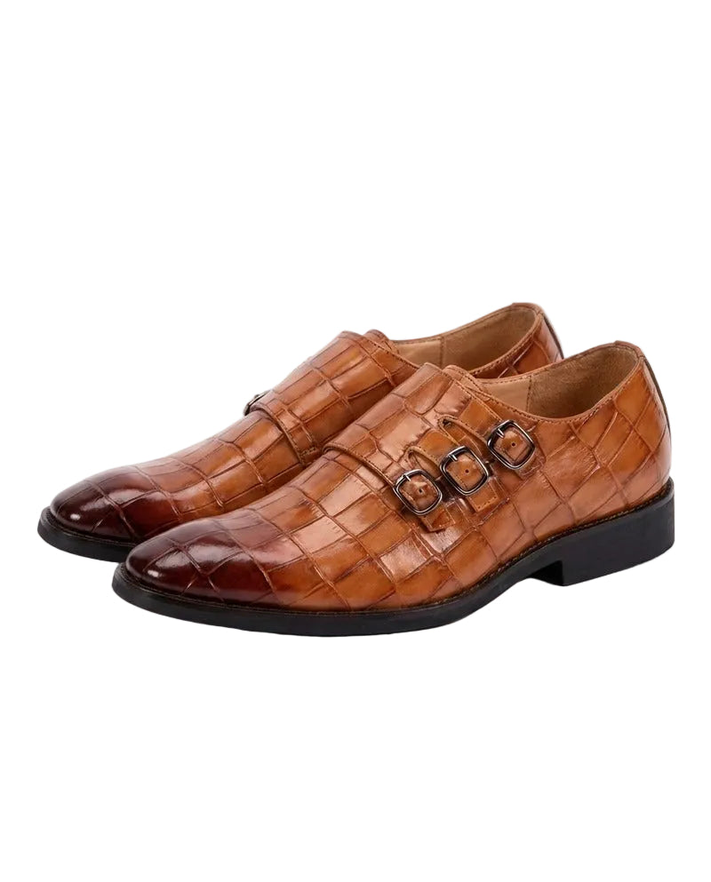Zapatos elegantes de cuero con hebilla