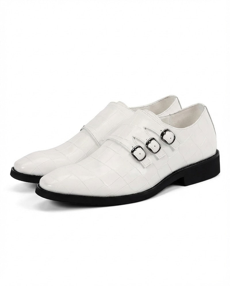 Zapatos elegantes de cuero con hebilla